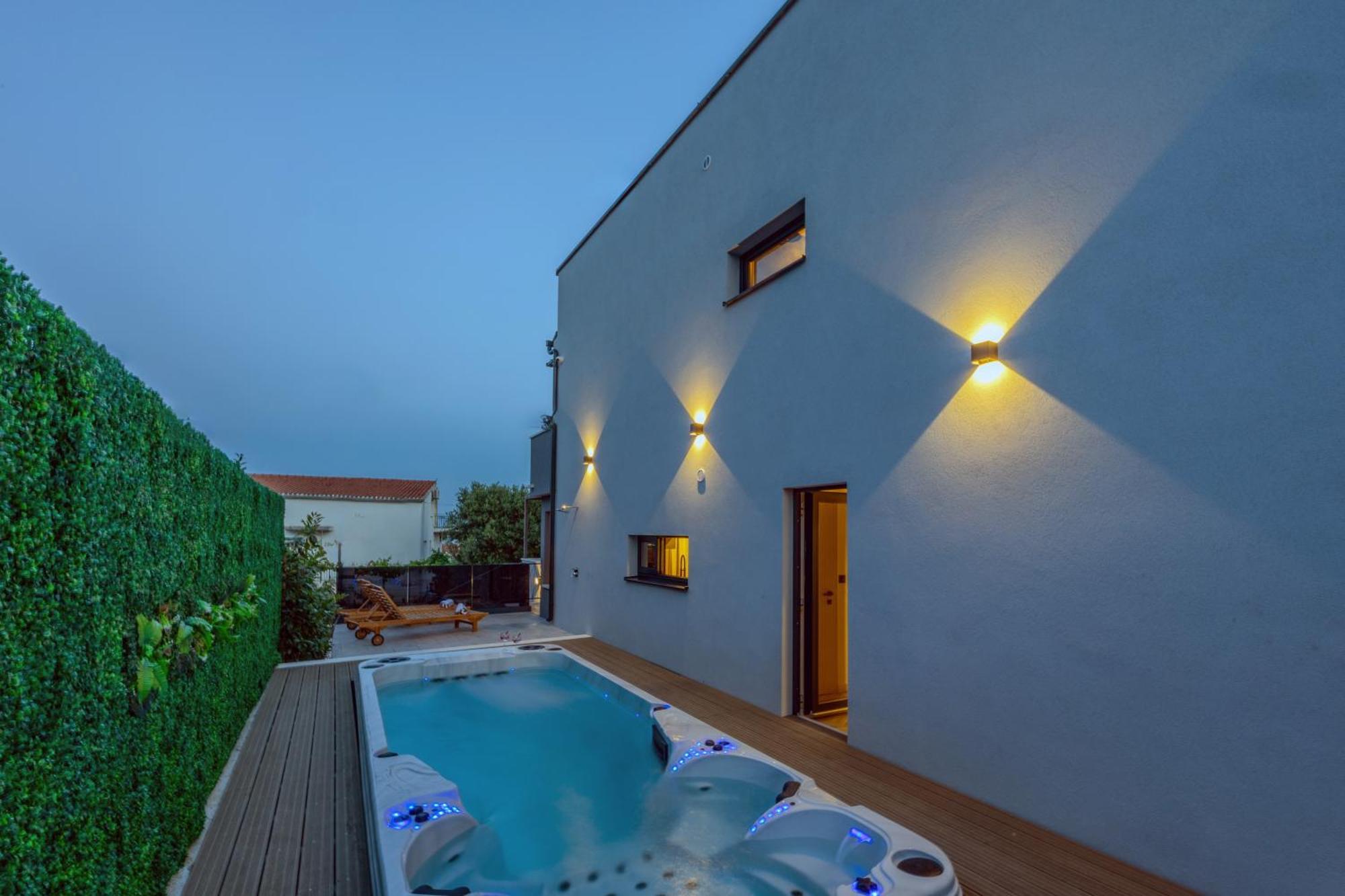 Villa Roma Sauna And Hydrotherapy Pool Trogir Extérieur photo