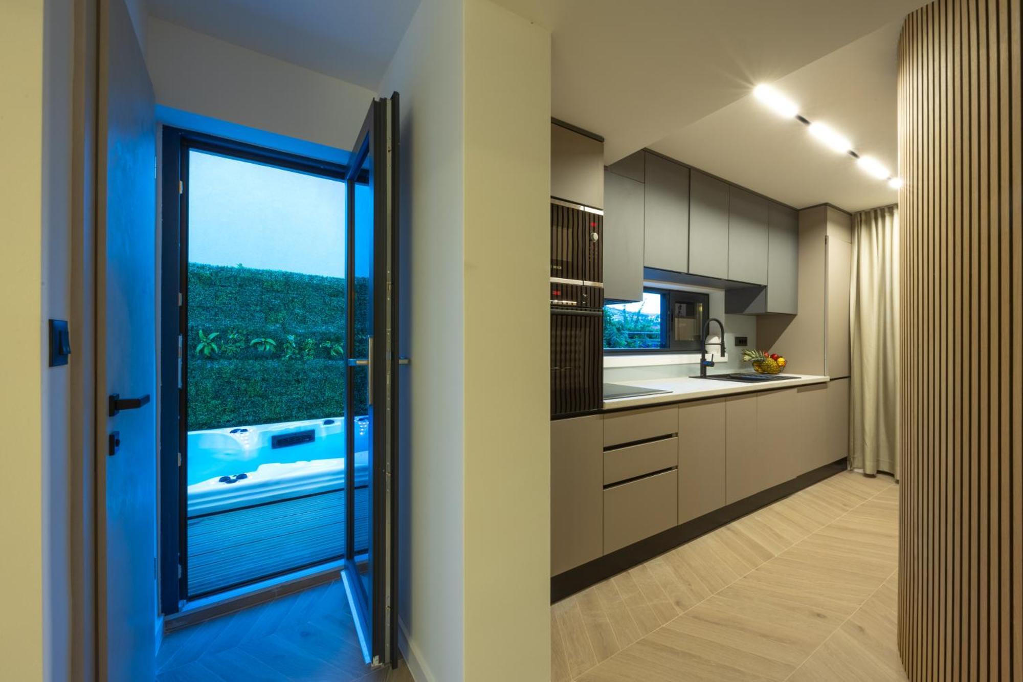 Villa Roma Sauna And Hydrotherapy Pool Trogir Extérieur photo